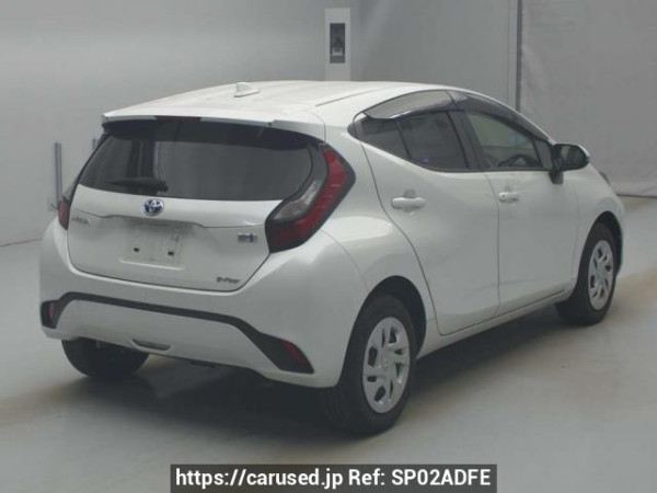 Used 2022 AT toyota aqua MXPK16 Image[1]