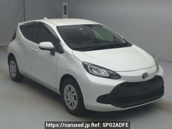 Used 2022 AT toyota aqua MXPK16 Image[2]