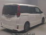 Used 2015 AT toyota noah ZRR80W Image[1]