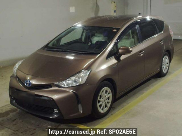 Used 2015 AT toyota prius-alpha ZVW41W Image[0]