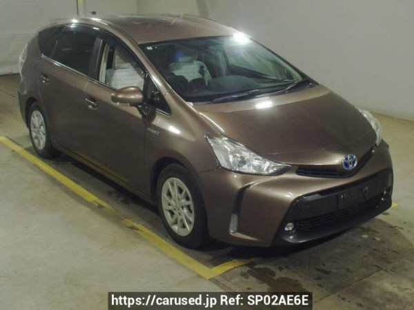 Used 2015 AT toyota prius-alpha ZVW41W Image[2]