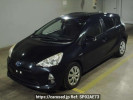 Toyota Aqua NHP10