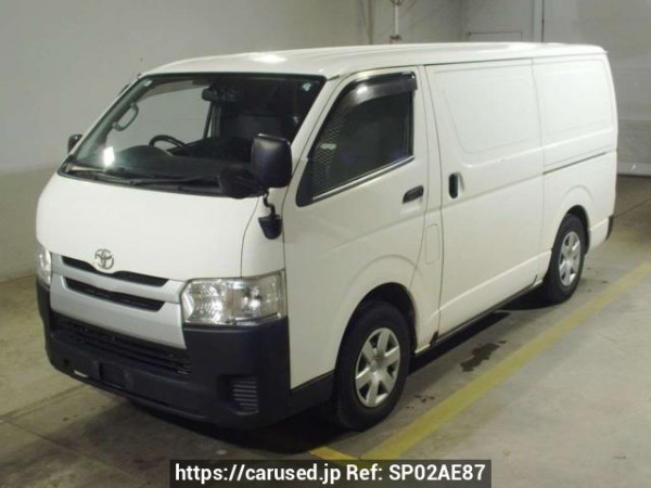 Used 2014 AT toyota regiusace-van KDH206V Image[0]
