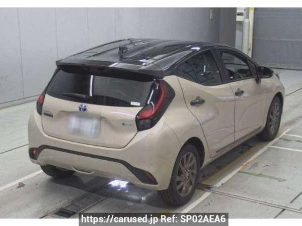 Used 2024 AT toyota aqua MXPK11 Image[1]