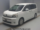 Toyota Voxy ZRR70G
