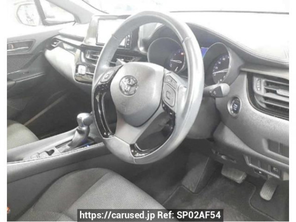 Used 2019 AT toyota c-hr NGX50 Image[2]