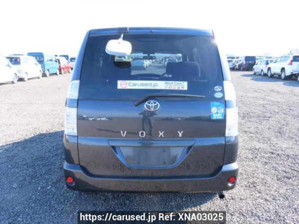 Used 2006 AT toyota voxy AZR60G Image[5]