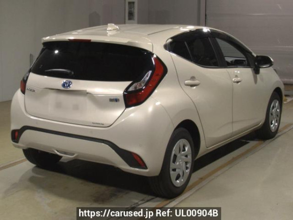 Used 2023 AT toyota aqua MXPK11 Image[1]
