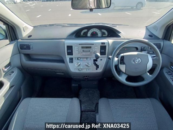Used 2004 AT toyota raum NCZ20 Image[16]