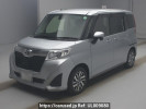 Toyota Roomy M900A