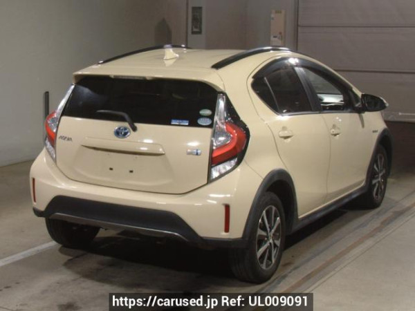 Used 2017 AT toyota aqua NHP10H Image[1]