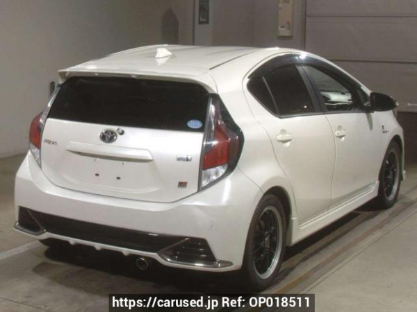 Used 2019 AT toyota aqua NHP10 Image[1]