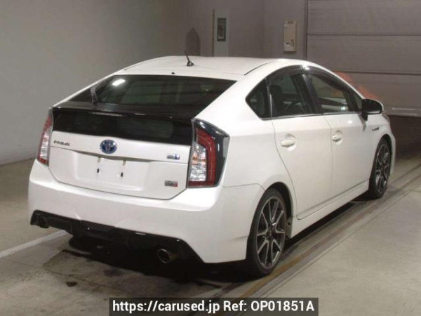 Used 2014 AT toyota prius ZVW30 Image[1]