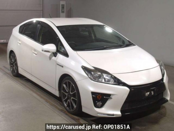 Used 2014 AT toyota prius ZVW30 Image[2]
