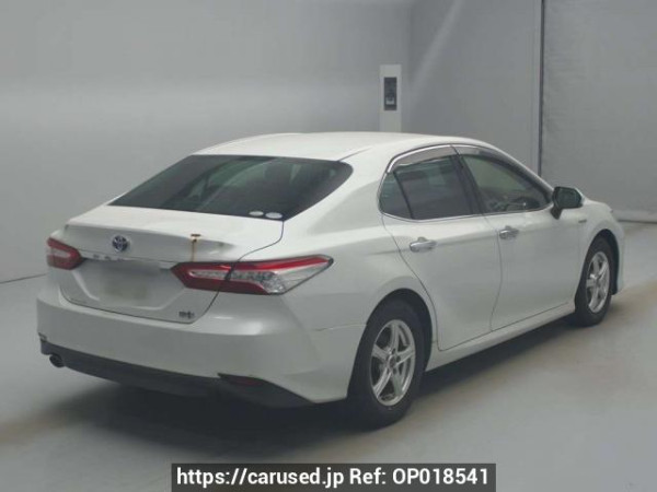 Used 2017 AT toyota camry AXVH70 Image[1]