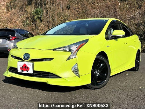 Used 2015 AT toyota prius DAA-ZVW51 Image[0]