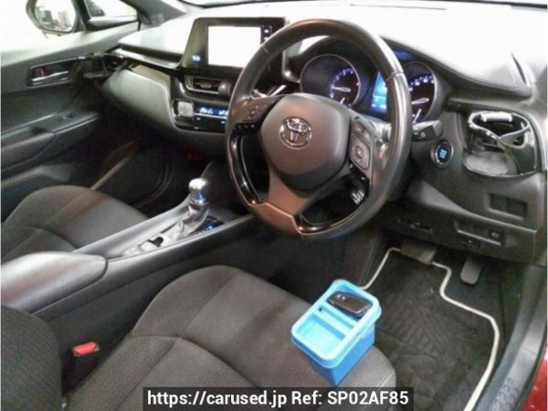 Used 2018 AT toyota c-hr NGX50 Image[2]