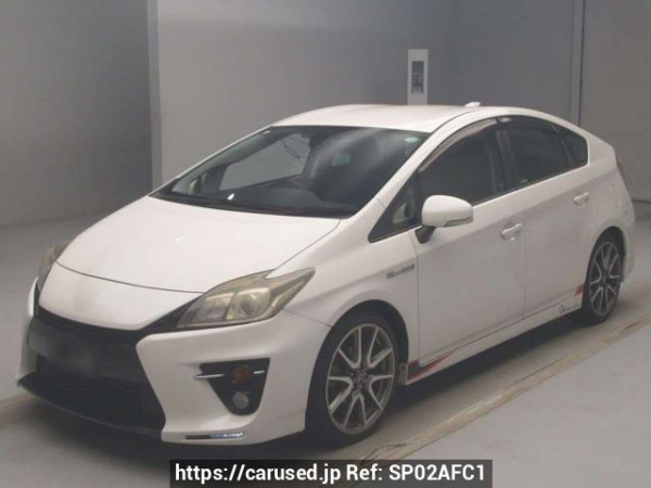 Used 2015 AT toyota prius ZVW30 Image[0]