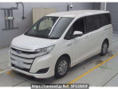 Toyota Noah ZWR80G