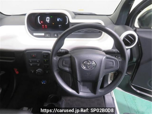 Used 2021 AT toyota c-pod RMV12 Image[2]