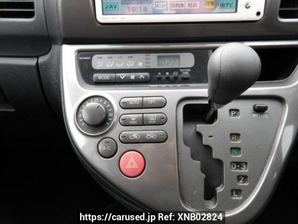 Used 2003 AT toyota wish ZNE10G Image[26]