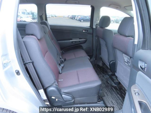 Used 2004 AT toyota wish ZNE10G Image[18]