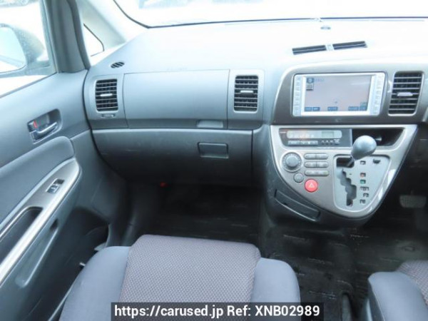Used 2004 AT toyota wish ZNE10G Image[23]