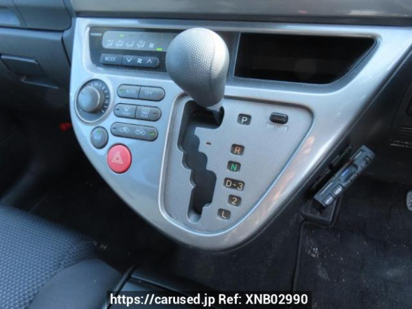 Used 2005 AT toyota wish ZNE10G Image[29]