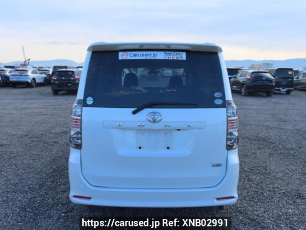 Used 2008 AT toyota voxy ZRR70W Image[5]
