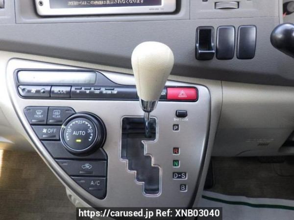 Used 2008 AT toyota isis ANM10G Image[26]