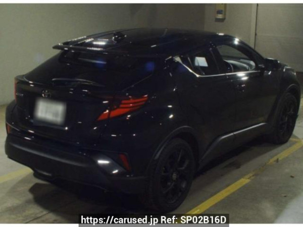 Used 2023 AT toyota c-hr NGX50 Image[1]
