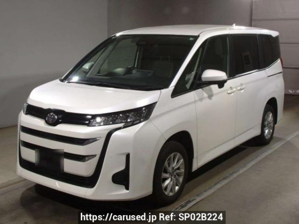Used 2022 AT toyota noah MZRA95W Image[0]