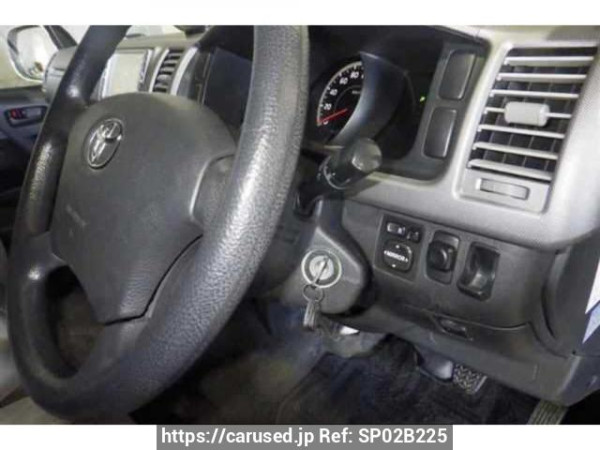 Used 2005 AT toyota hiace-van KDH205V Image[2]