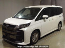 Toyota Noah MZRA90W