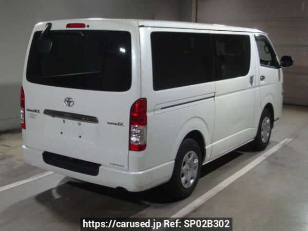 Used 2016 AT toyota regiusace-van KDH201V Image[1]