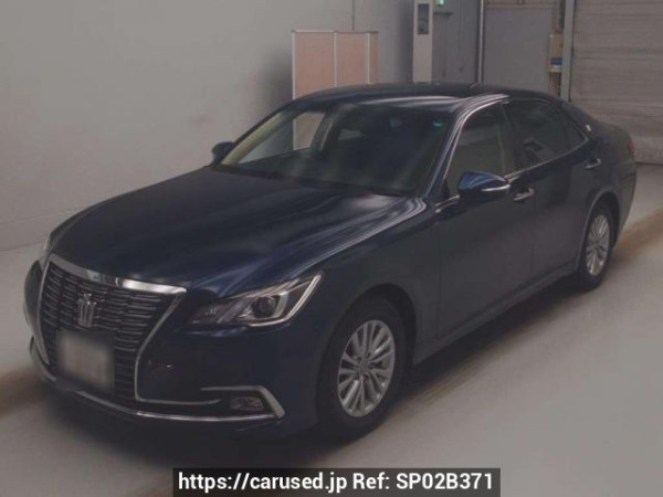 Used 2015 AT toyota crown GRS210 Image[0]