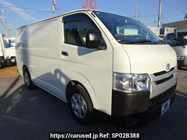 Used 2015 AT toyota regiusace-van TRH200V Image[2]