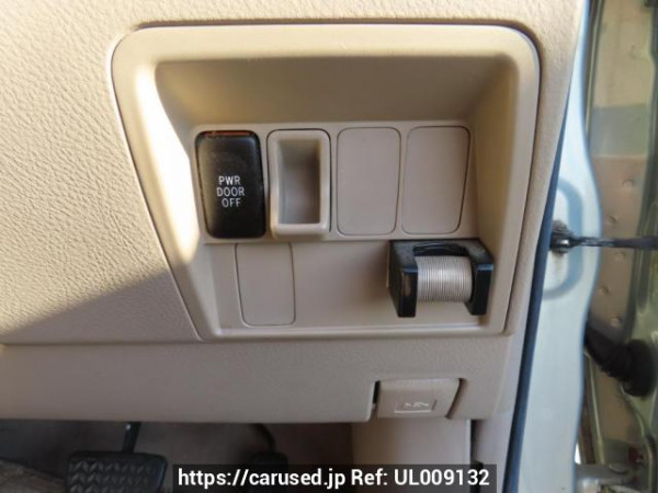 Used 2009 AT toyota raum NCZ20 Image[32]