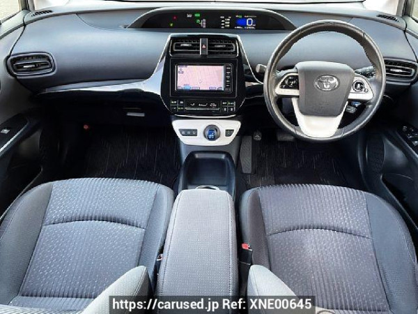 Used 2016 CVT toyota prius DAA-ZVW50 Image[1]