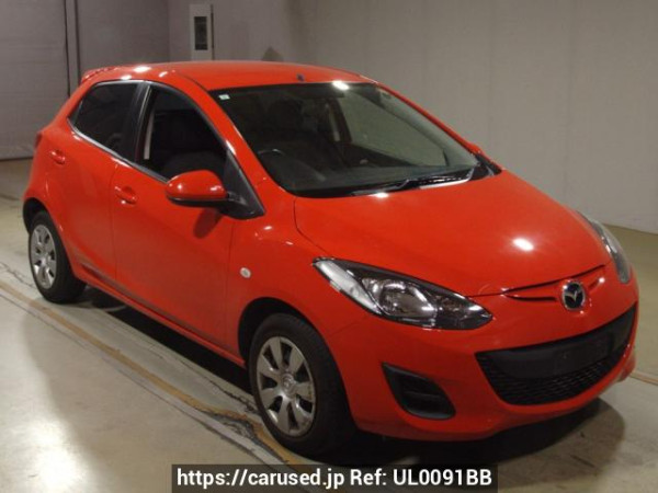 Used 2013 AT mazda demio DE3FS Image[2]