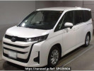Toyota Noah MZRA90W