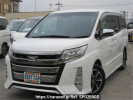 Toyota Noah ZRR80W