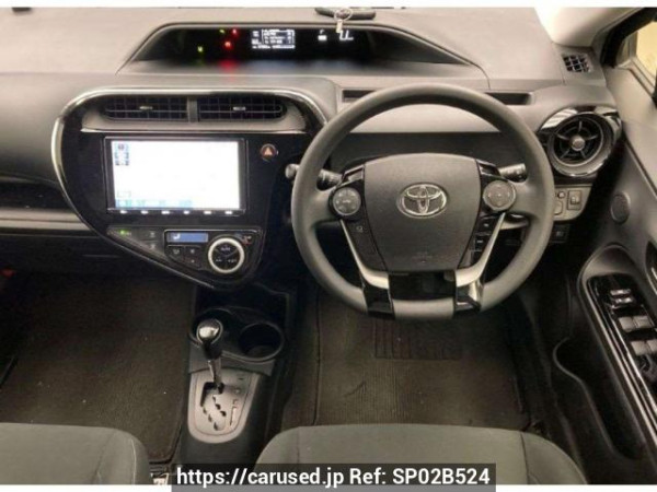 Used 2021 AT toyota aqua NHP10 Image[2]