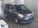 Toyota Noah ZRR70G