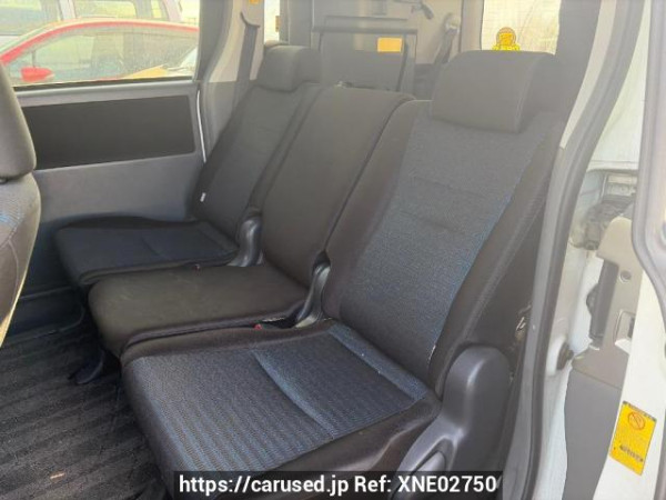 Used 2009 AT toyota voxy ZRR70W Image[8]