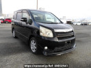 Toyota Noah ZRR70W