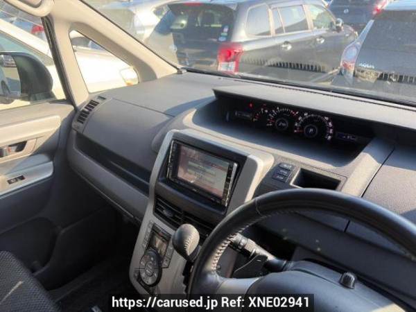 Used 2009 AT toyota noah ZRR70W Image[11]