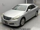 Toyota Crown GRS202