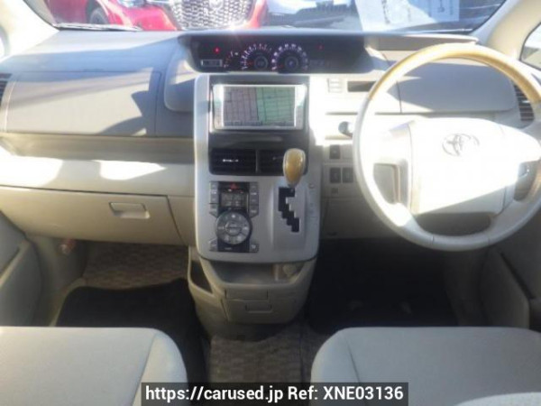 Used 2008 AT toyota noah ZRR70W Image[16]