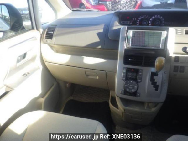 Used 2008 AT toyota noah ZRR70W Image[17]